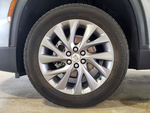 Used 2025 Buick Enclave Preferred image 10