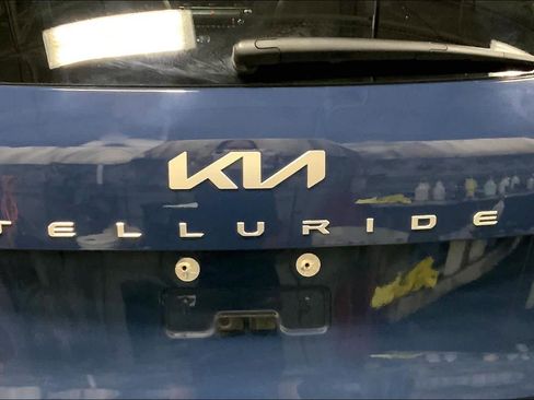 Used 2023 Kia Telluride SX Prestige image 10