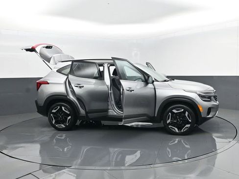 Used 2024 Kia Seltos SX image 30