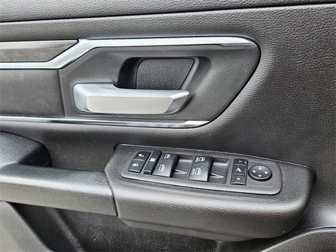 Used 2024 RAM 1500 Big Horn image 32
