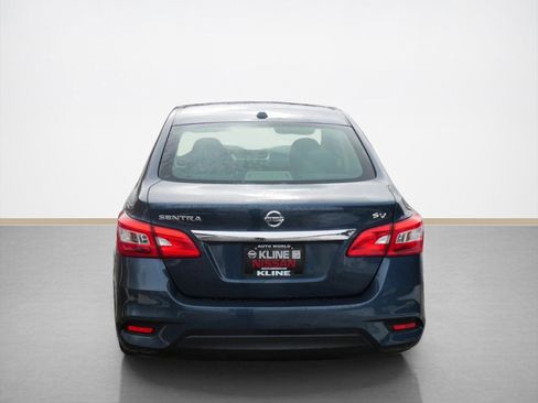 Used 2017 Nissan Sentra SV image 4