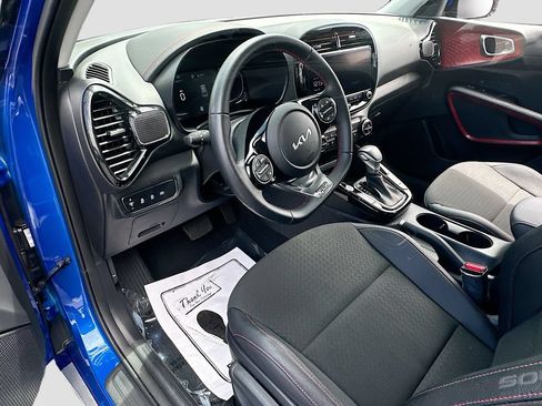 Used 2024 Kia Soul GT-Line FWD image 9