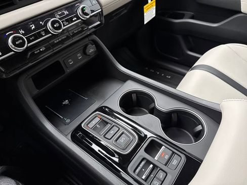 New 2026 Honda Pilot Touring image 24