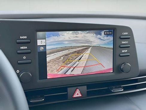 Used 2025 Hyundai Elantra Sport image 22