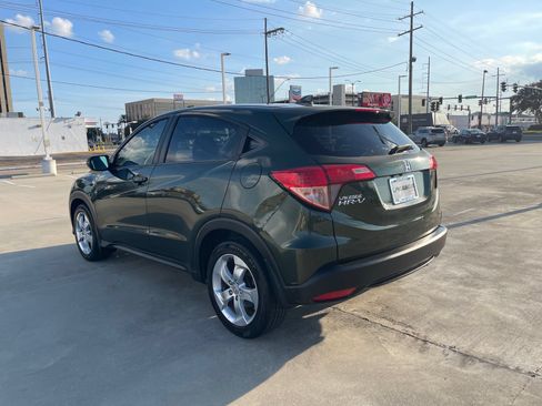 Used 2016 Honda HR-V EX image 3