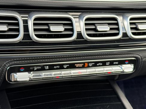 New 2025 Mercedes-Benz GLS 580 4MATIC image 19