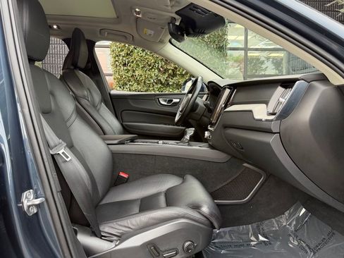 Used 2020 Volvo XC60 T6 Inscription image 35