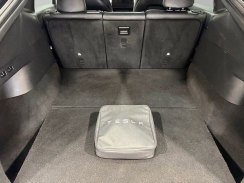 Used 2022 Tesla Model Y Long Range AWD/4WD image 5