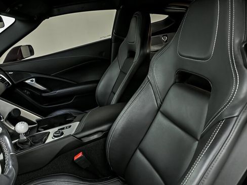 Used 2019 Chevrolet Corvette Grand Sport w/ Carbon Flash Badge Package RWD image 17