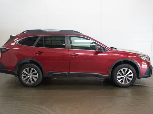 Used 2022 Subaru Outback Premium AWD/4WD image 3
