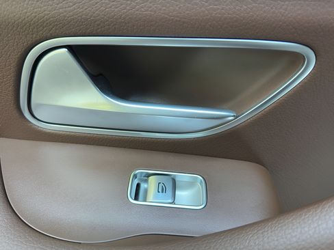 Used 2024 Mercedes-Benz GLE 350 4MATIC image 45