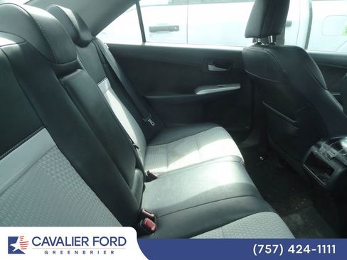 Used 2012 Toyota Camry SE FWD image 8