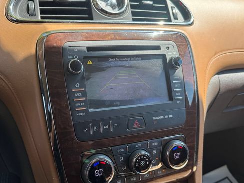 Used 2013 Buick Enclave Leather AWD/4WD image 20