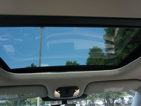 Used 2023 INFINITI QX60 Luxe w/ Cargo Package FWD image 13