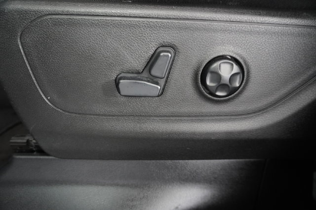 Used 2019 RAM 1500 Big Horn RWD image 21