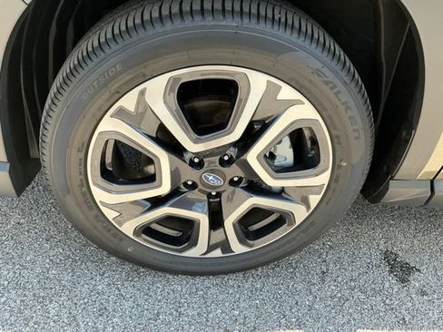 Certified 2024 Subaru Ascent Touring AWD/4WD image 10