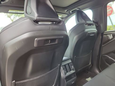 Used 2026 BMW X3 xDrive30 w/ Premium Package image 11