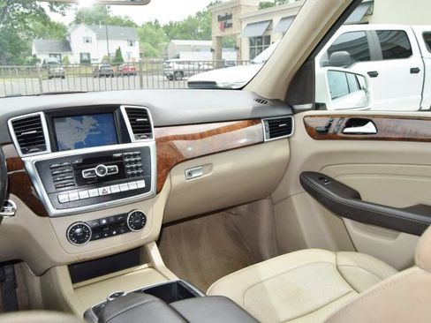 Used 2013 Mercedes-Benz ML 350 4MATIC image 30