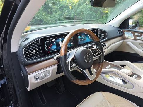 Used 2021 Mercedes-Benz GLS 450 4MATIC image 14