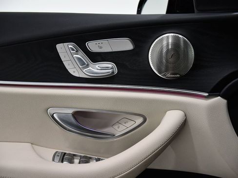 Used 2022 Mercedes-Benz E 350 4MATIC Sedan image 17