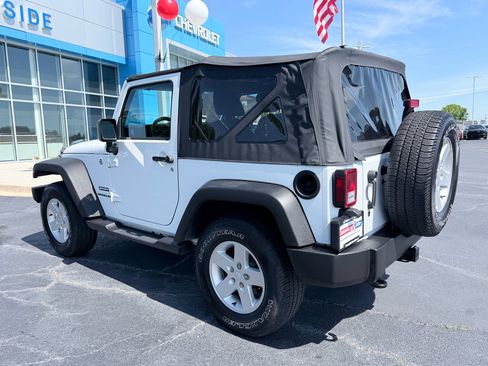 Used 2015 Jeep Wrangler Sport w/ Quick Order Package 24S AWD/4WD image 7