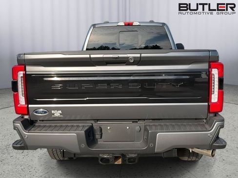 Used 2025 Ford F250 Platinum w/ FX4 Off-Road Package AWD/4WD image 9