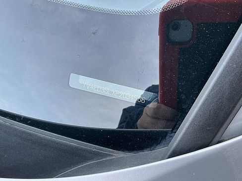 Certified 2023 Volvo C40 P8 Recharge Plus image 29