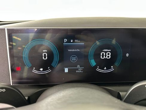 Used 2025 Hyundai Tucson SE image 17