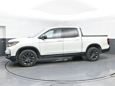 Used 2021 Honda Ridgeline Sport image 6