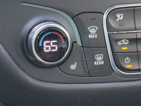 Used 2024 Chevrolet Equinox RS w/ RS Leather Package FWD image 27