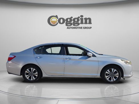 Used 2015 Honda Accord LX image 6