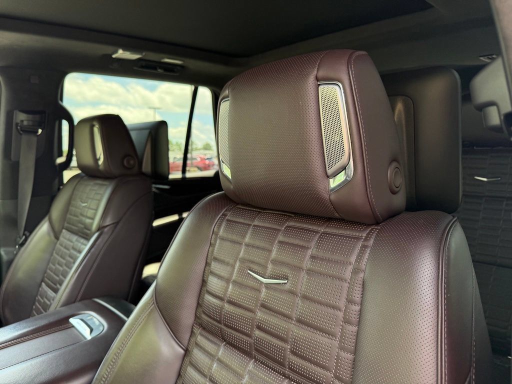 Used 2021 Cadillac Escalade Sport Platinum AWD/4WD image 12