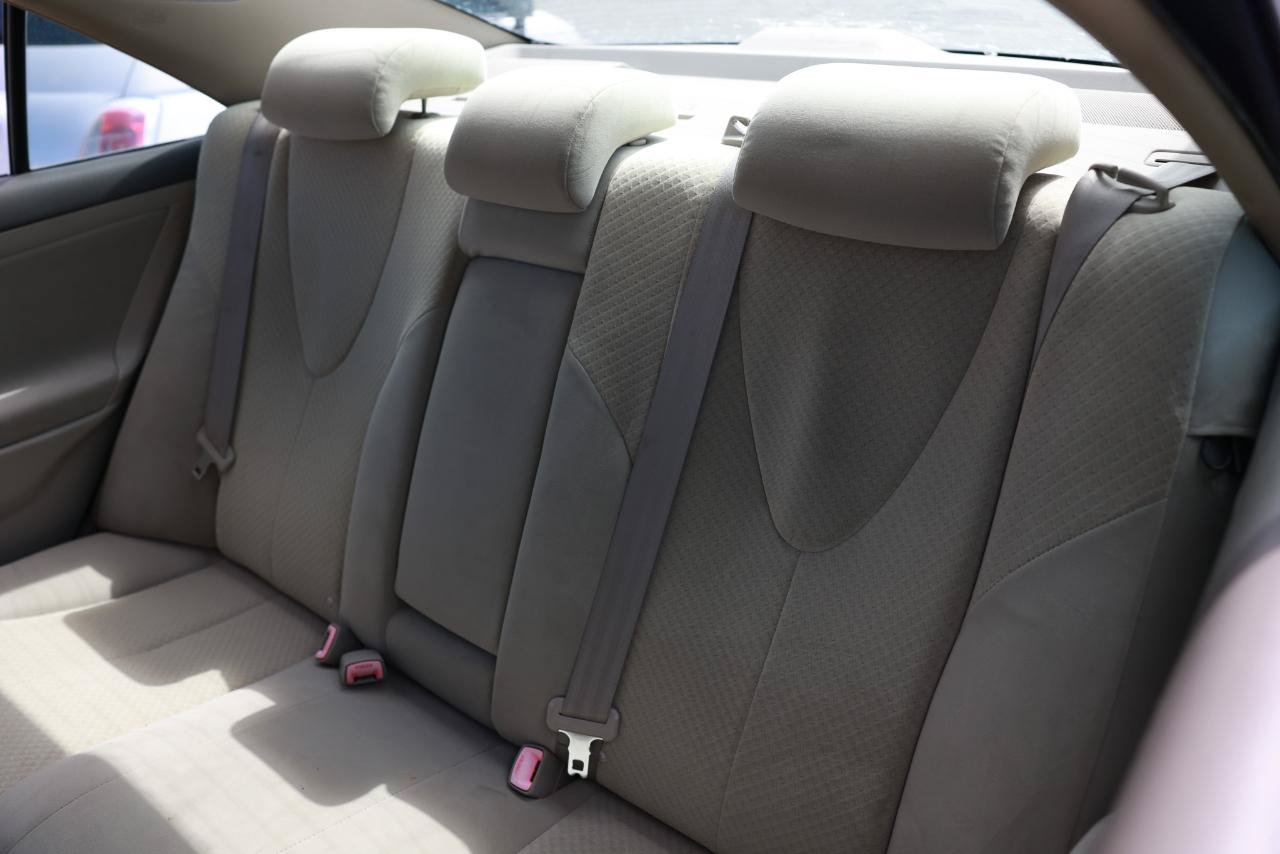 Used 2007 Toyota Camry LE FWD image 8