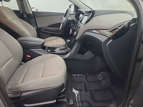 Used 2017 Hyundai Santa Fe Sport AWD/4WD image 15