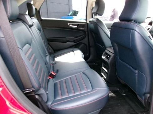 Certified 2023 Ford Edge SEL w/ Sport Appearance Package AWD/4WD image 5