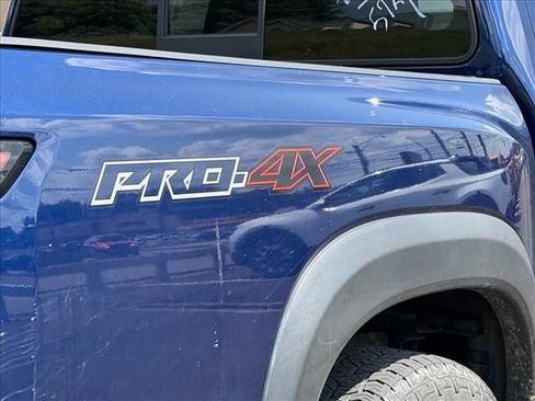 Used 2022 Nissan Frontier PRO-4X w/ Pro-4X Premium Package AWD/4WD image 6