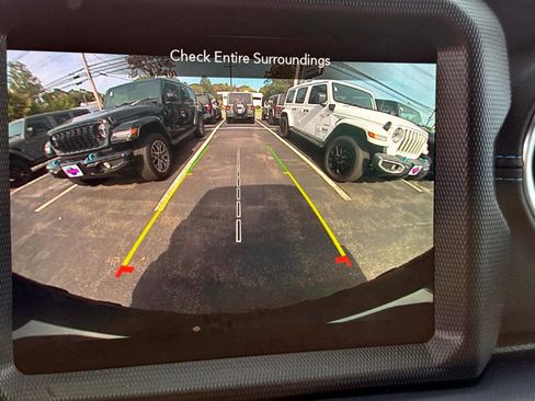 Used 2023 Jeep Wrangler Unlimited Rubicon 4xe w/ Steel Bumper Group image 21