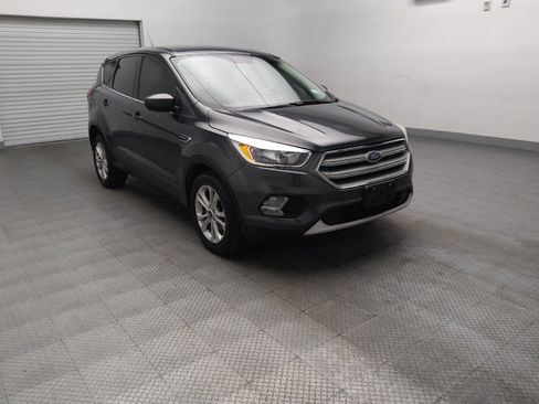 Used 2019 Ford Escape SE FWD image 13