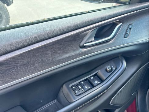 Used 2022 Jeep Grand Cherokee L Limited image 19