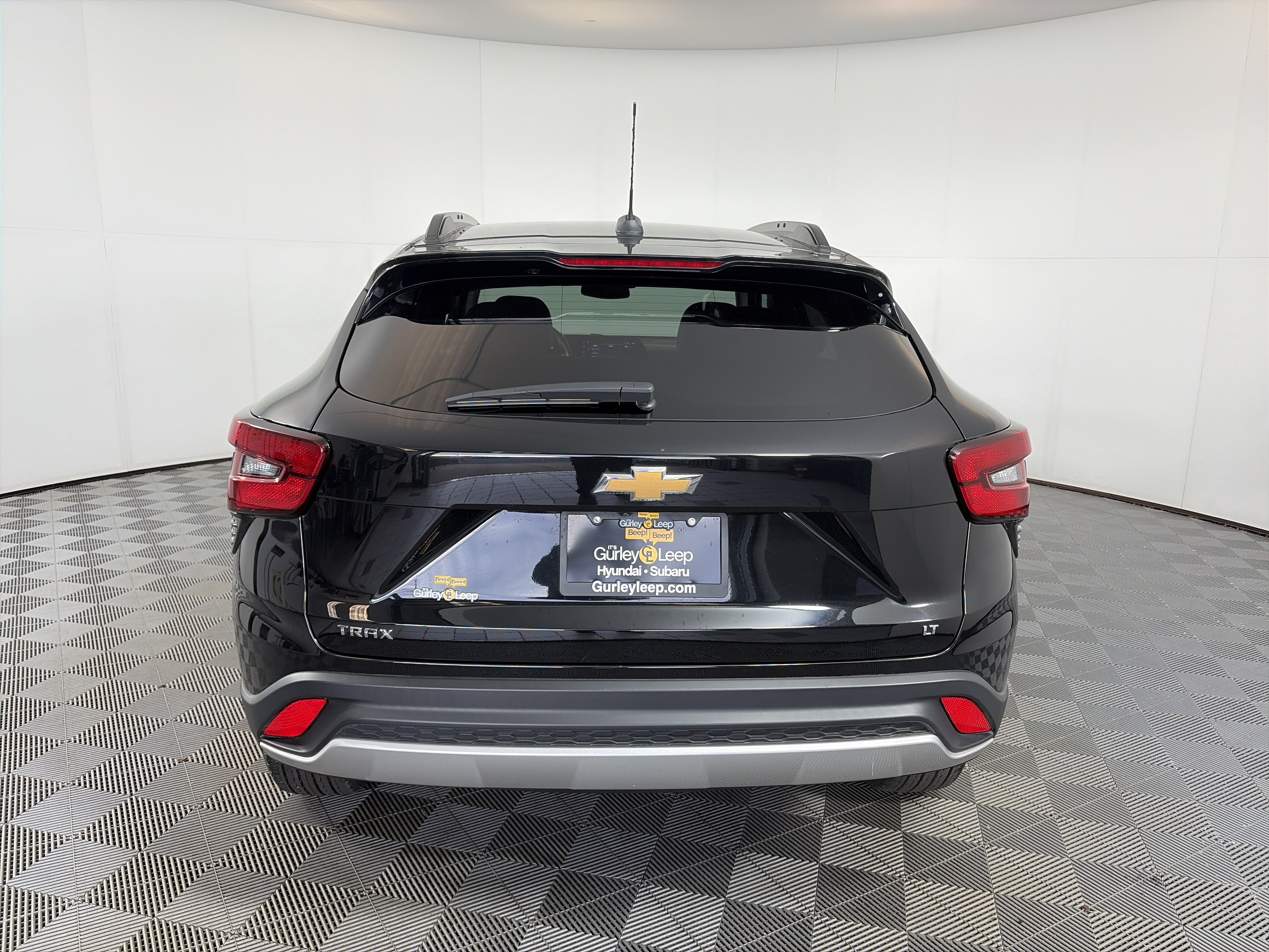 Used 2024 Chevrolet Trax LT w/ Driver Confidence Package FWD image 9
