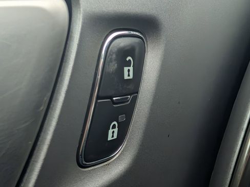 Used 2020 Ford Ranger XLT w/ Equipment Group 301A Mid image 12