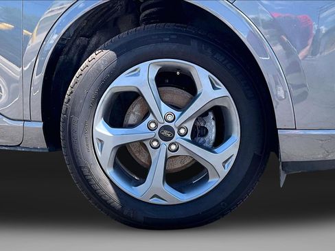 Used 2024 Ford Escape ST-Line w/ Tech Pack #1 AWD/4WD image 9