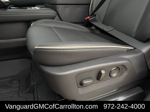 New 2026 GMC Yukon Elevation w/ Elevation Premium Package AWD/4WD image 24