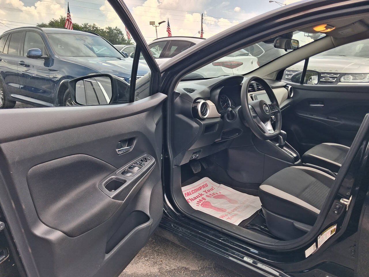 Used 2021 Nissan Versa SV FWD image 10
