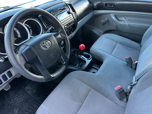 Used 2012 Toyota Tacoma 2WD Regular Cab image 10