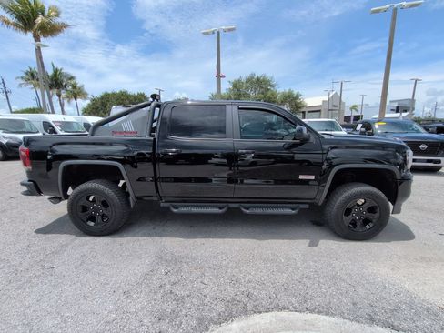 Used 2017 GMC Sierra 1500 SLT w/ All Terrain X Package AWD/4WD image 4