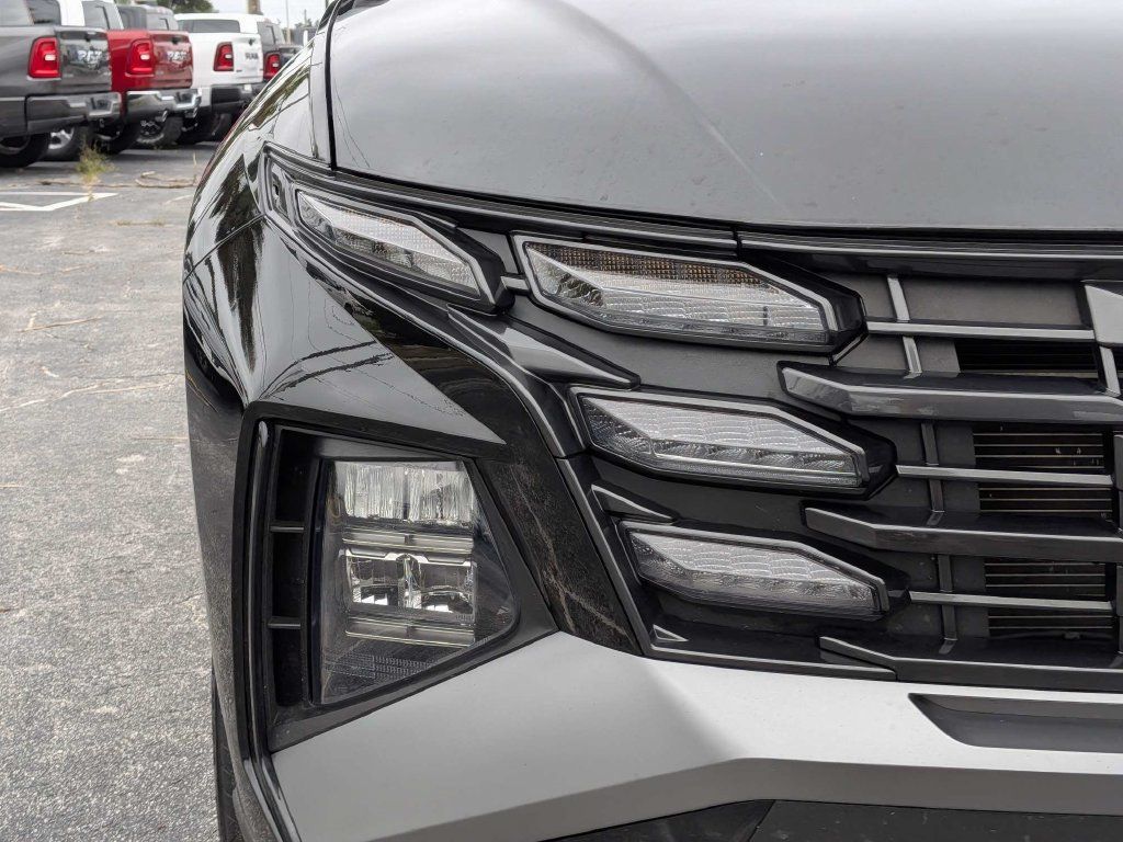 Used 2025 Hyundai Tucson SEL AWD/4WD image 9
