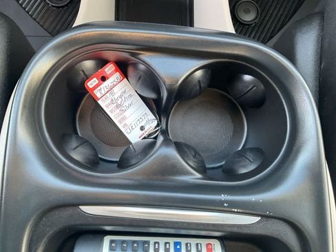 Used 2018 Chrysler Pacifica Touring Plus w/ Tire & Wheel Group image 16