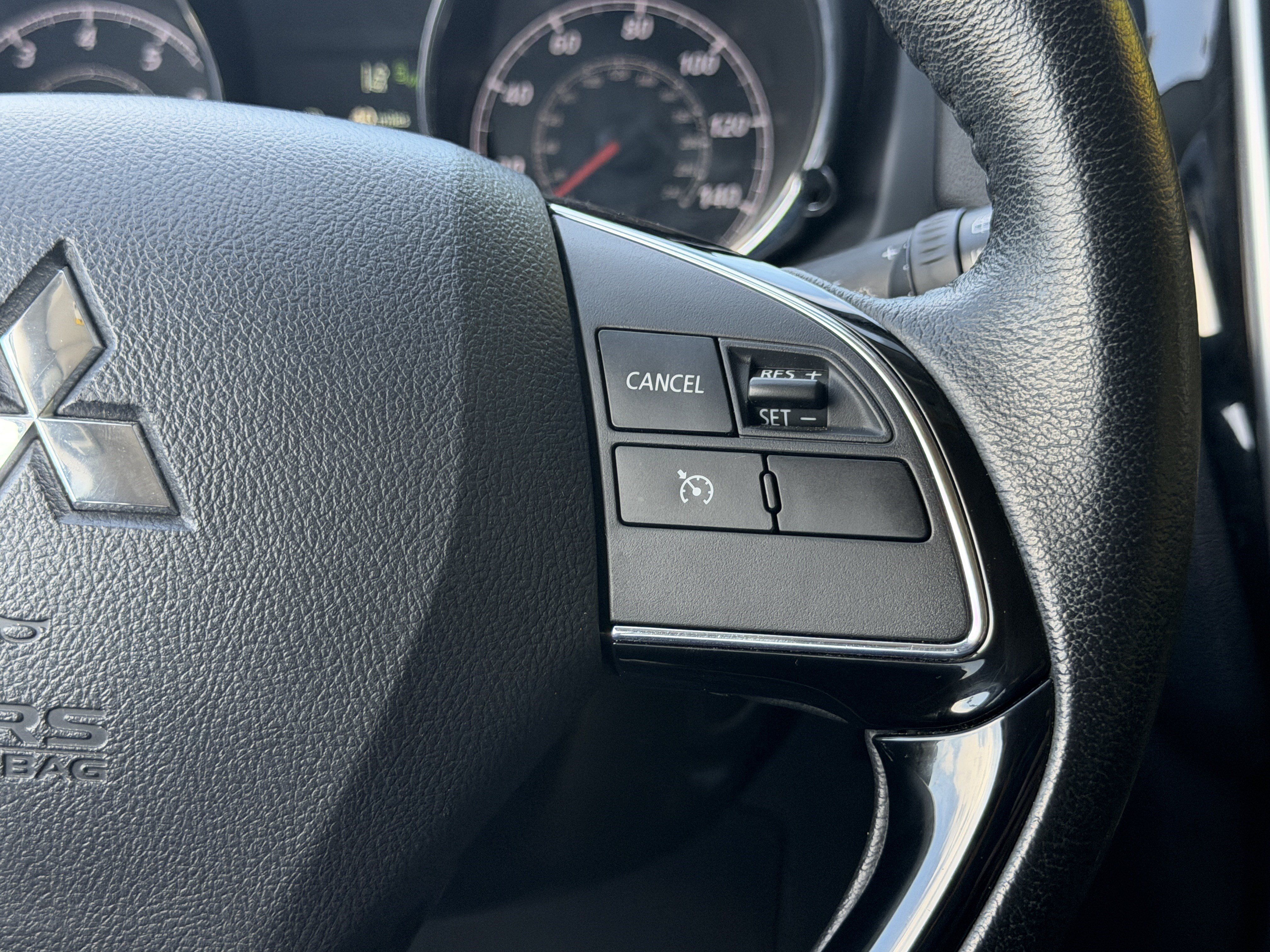 Used 2024 Mitsubishi Outlander Sport SE AWD/4WD image 28