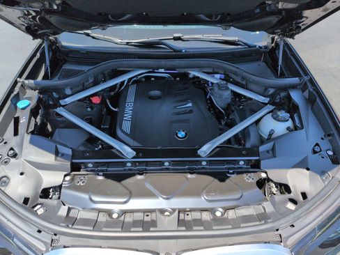 Certified 2024 BMW X7 xDrive40i AWD/4WD image 35